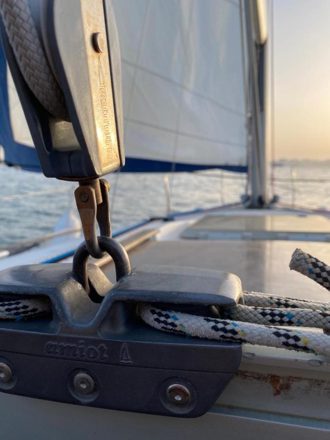 Stay In A Boat - Lisboa Extérieur photo