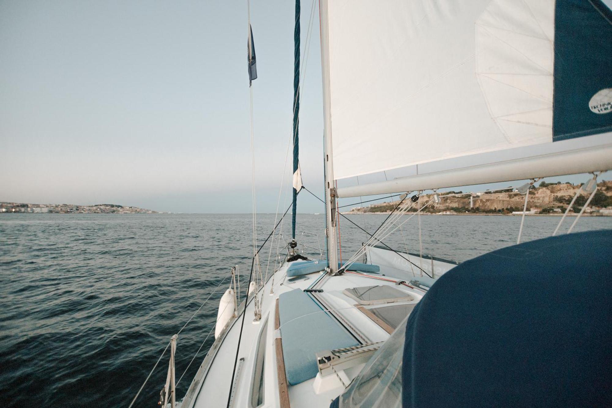 Stay In A Boat - Lisboa Extérieur photo